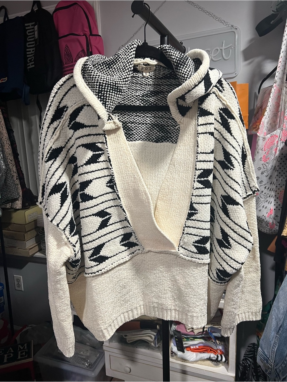 Pol sweater for Jamie 🫶🏽 - Picture 2 of 3